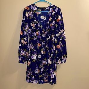 Lulus Blue Floral Deep V Summer Dress. Size L.